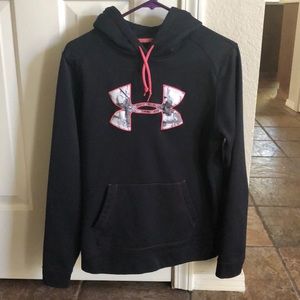 Women’s Under Armour Hoodie size medium